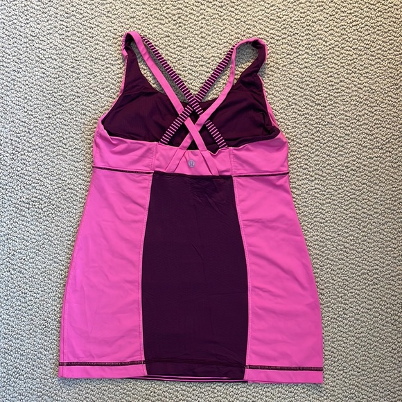 Lululemon Energy Tank in Pink Stripe, Size 4 - Picture 3 of 5
